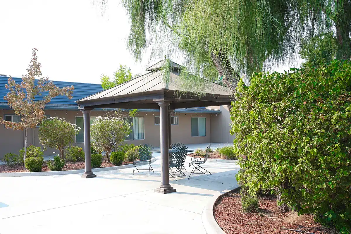 outdoor gardens and walking paths at Hanford Post Acute